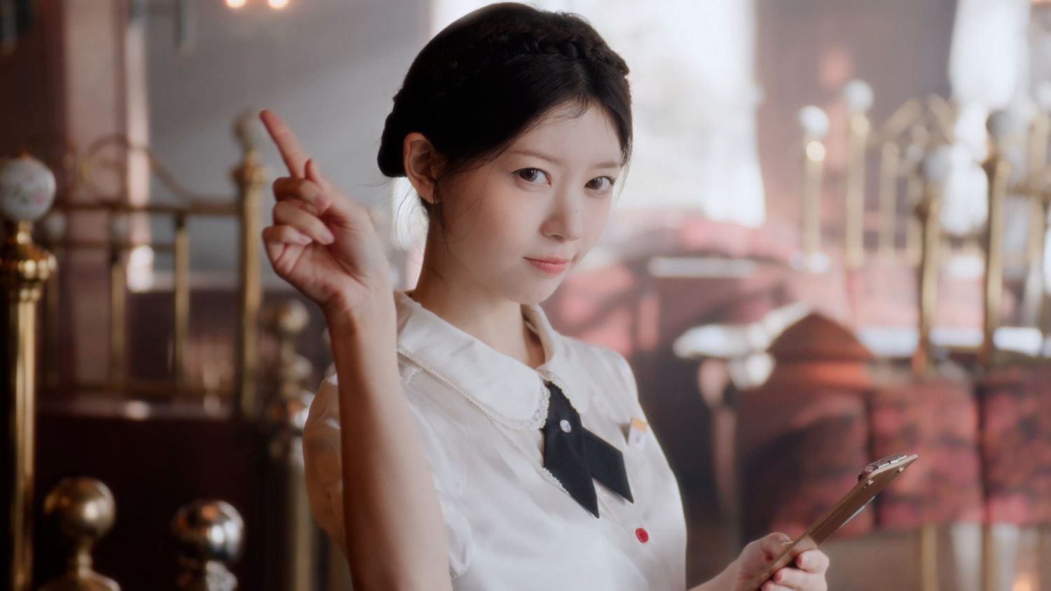 ILLIT、Japan 2nd Digital Single 'Sunday Morning' MVティザー公開